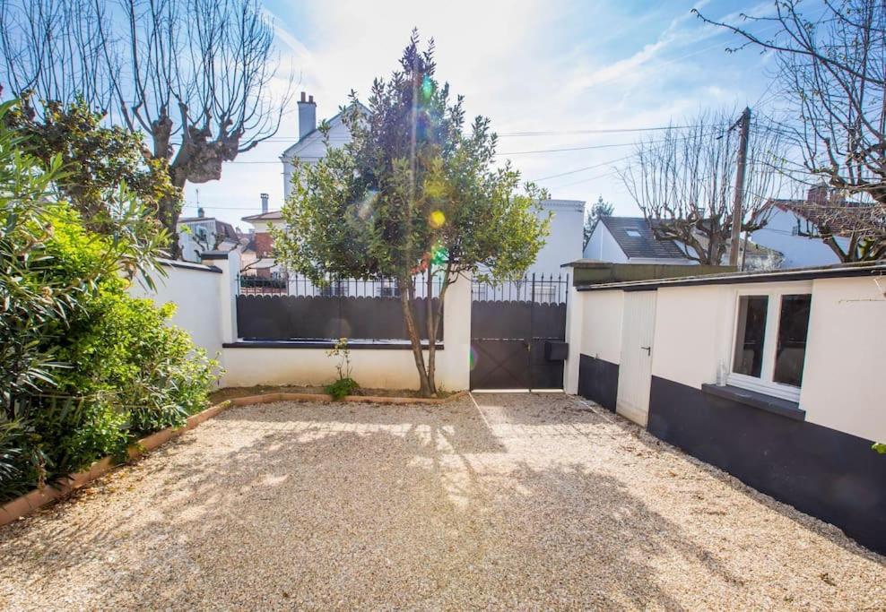 Maison De Proche Gare-terrasse-wifi Holiday home *